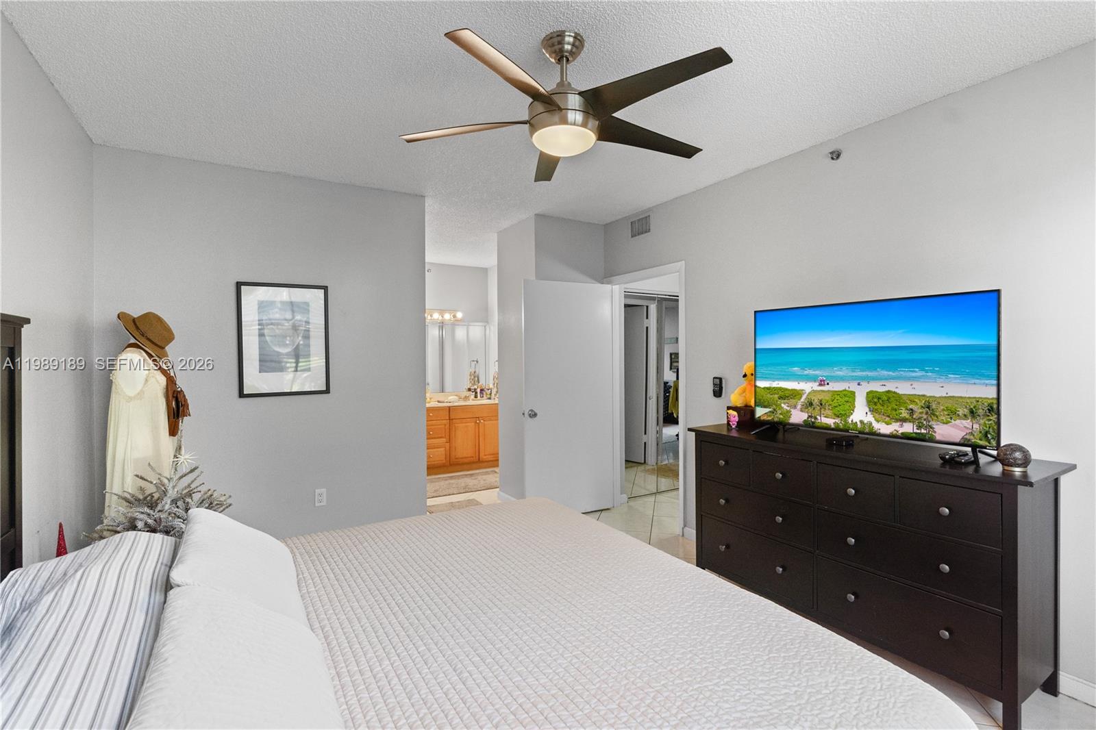 THE YACHT CLUB AT AVENTUR - Residential