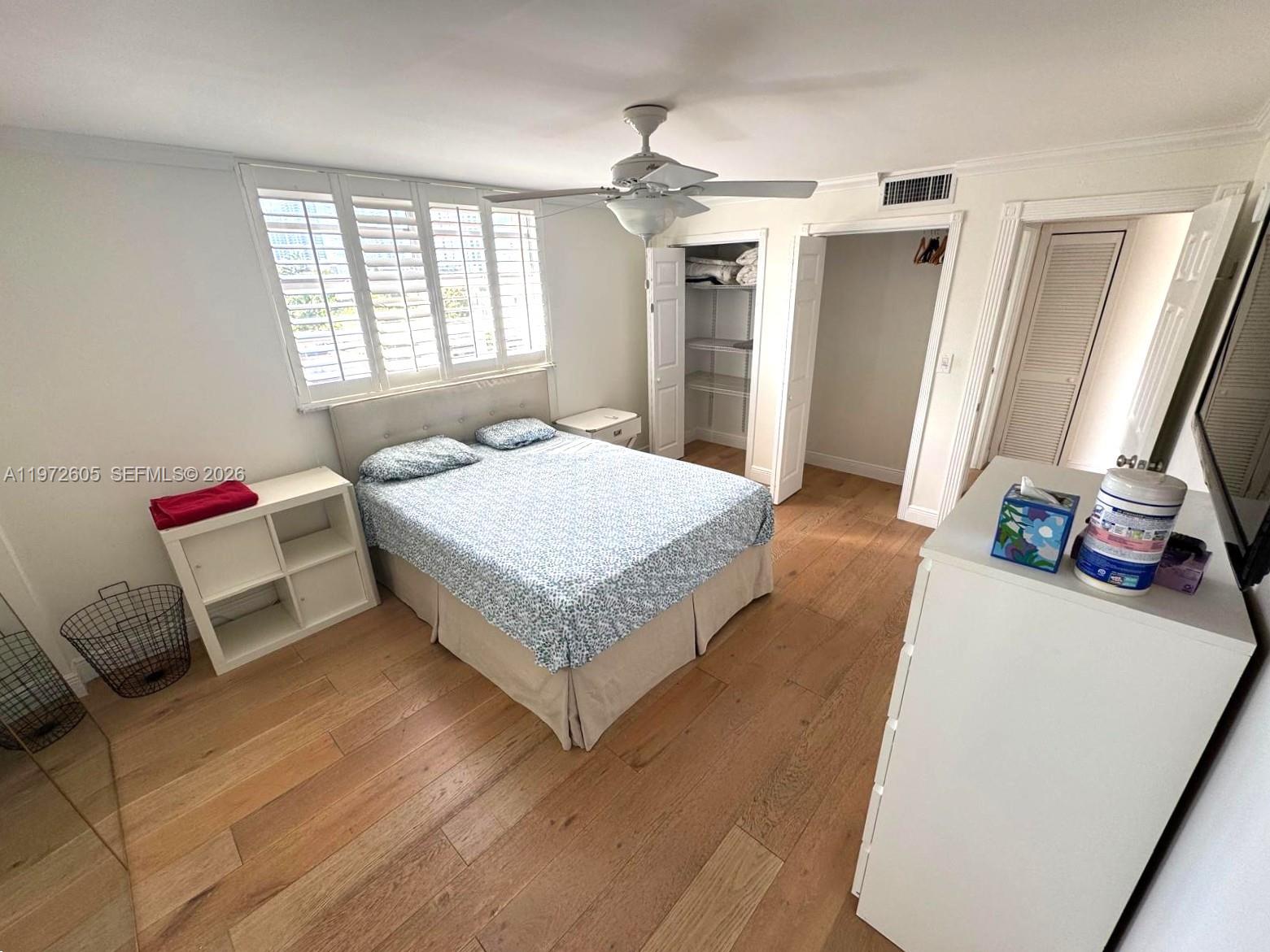 910 Michigan Ave 501