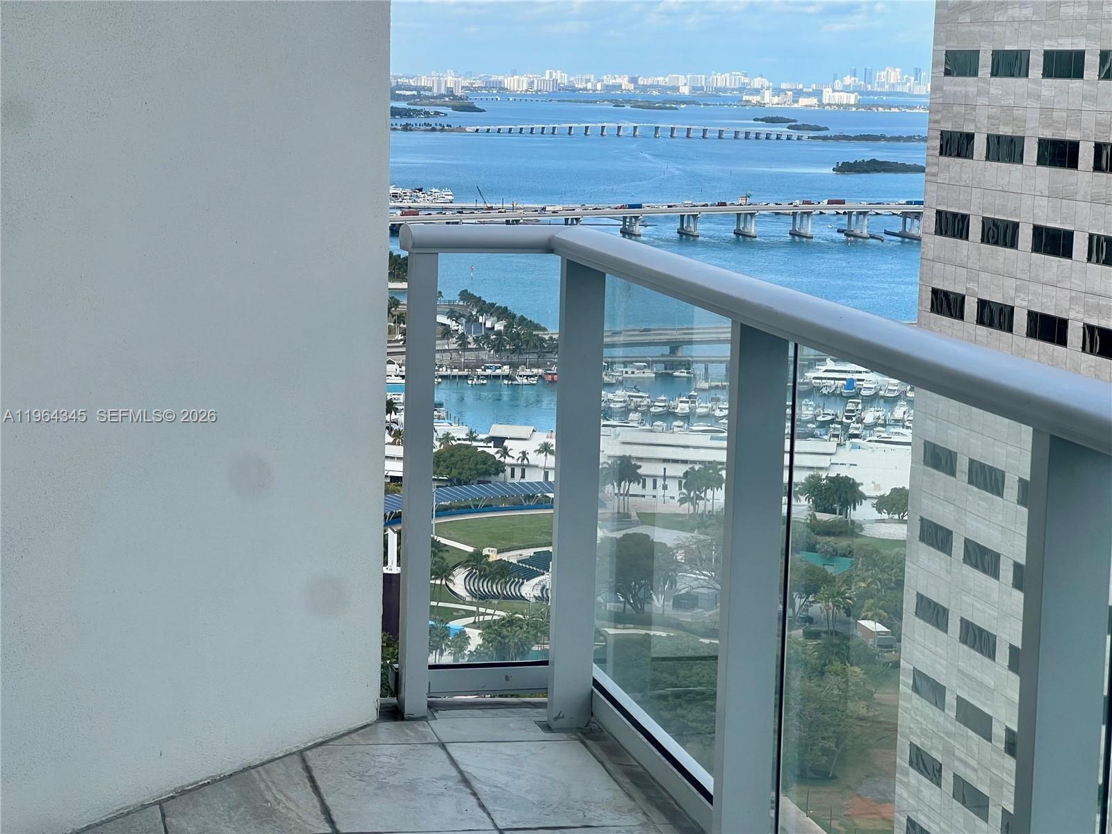 Met 1 - Residential Lease