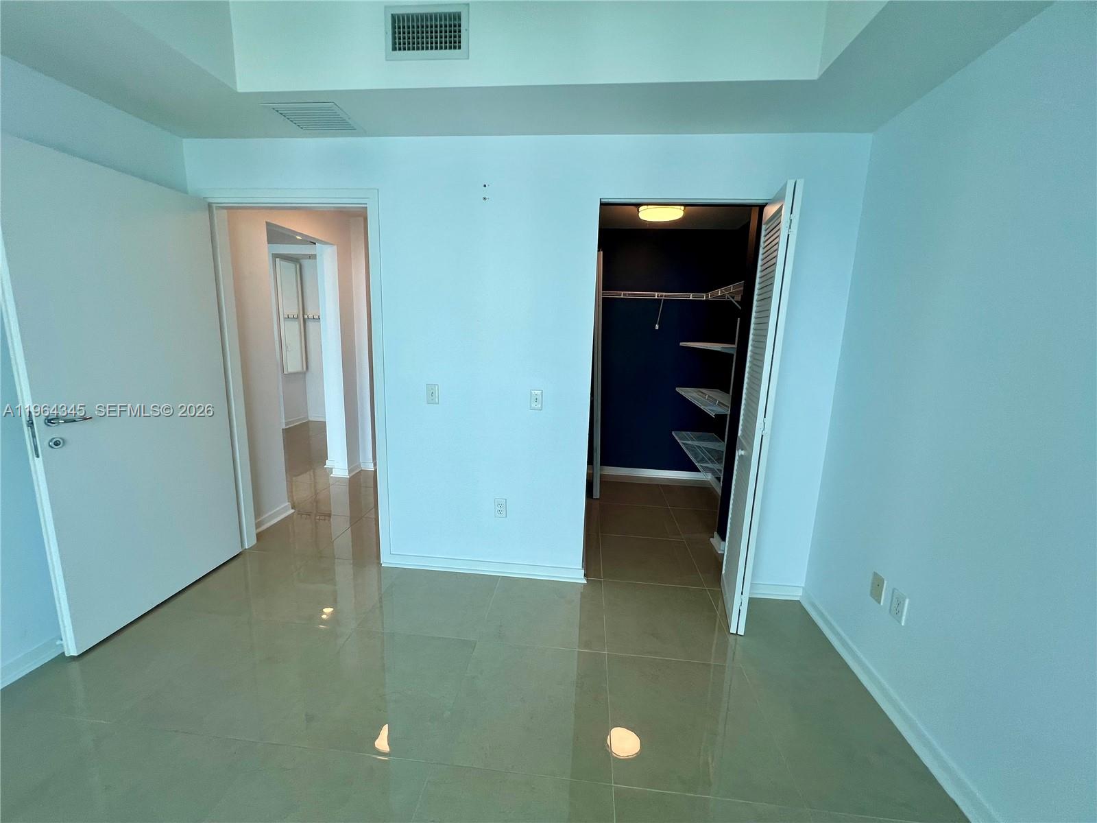 Met 1 - Residential Lease
