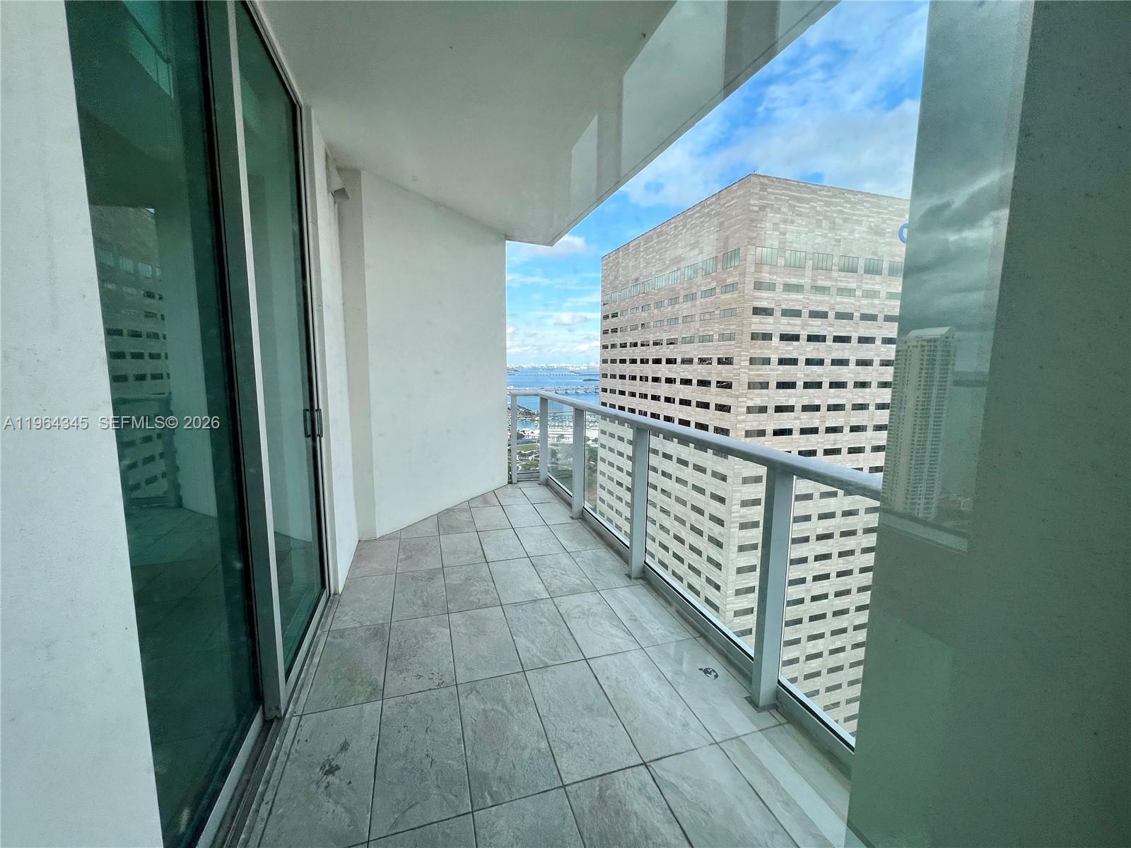 Met 1 - Residential Lease