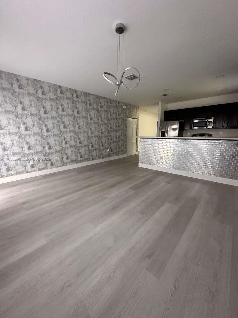 VENETIAN PARC WEST - Residential