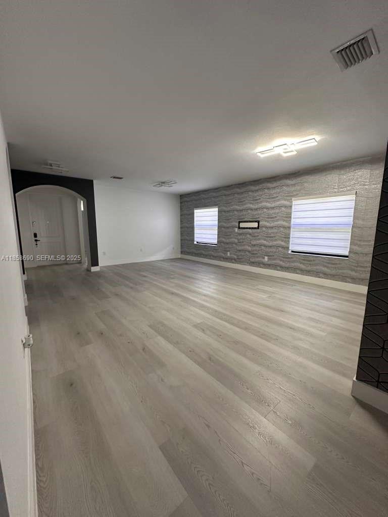 VENETIAN PARC WEST - Residential