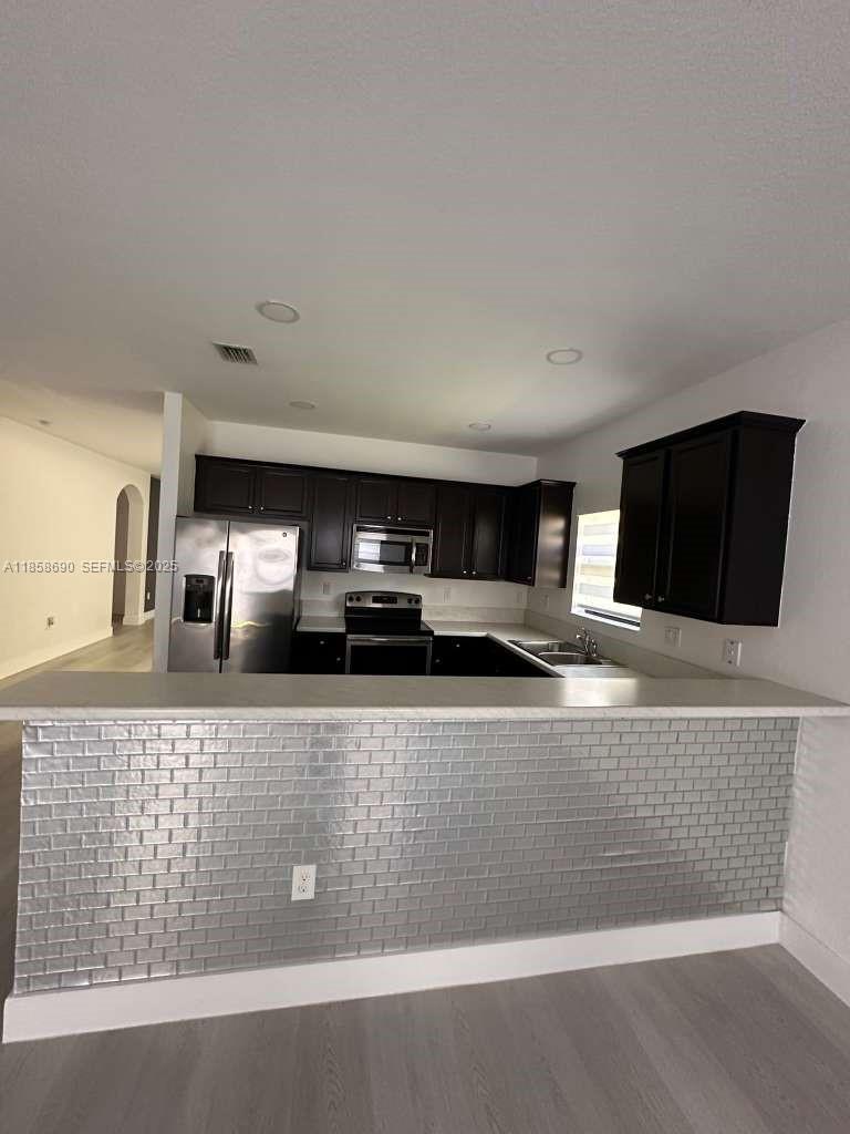 VENETIAN PARC WEST - Residential