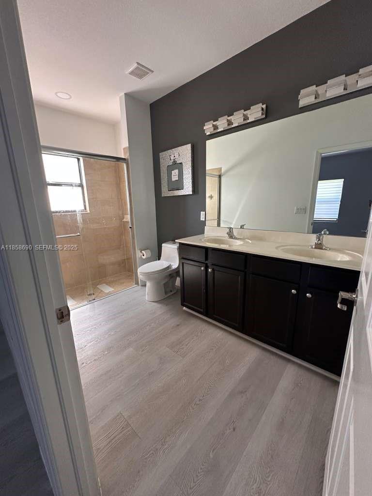 VENETIAN PARC WEST - Residential