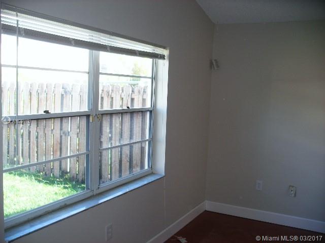 SAWGRASS ESTATES 129-35 B - Residential Lease