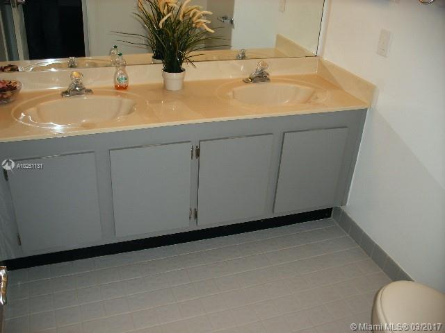 SAWGRASS ESTATES 129-35 B - Residential Lease