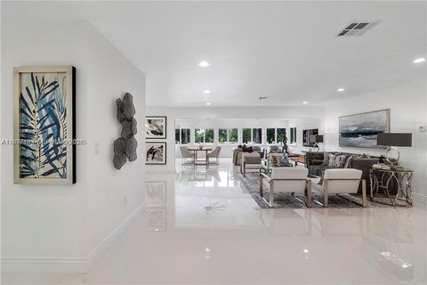 Tiny photo for 224 E Acre Dr, Plantation, FL 33317 (MLS # A11977189)