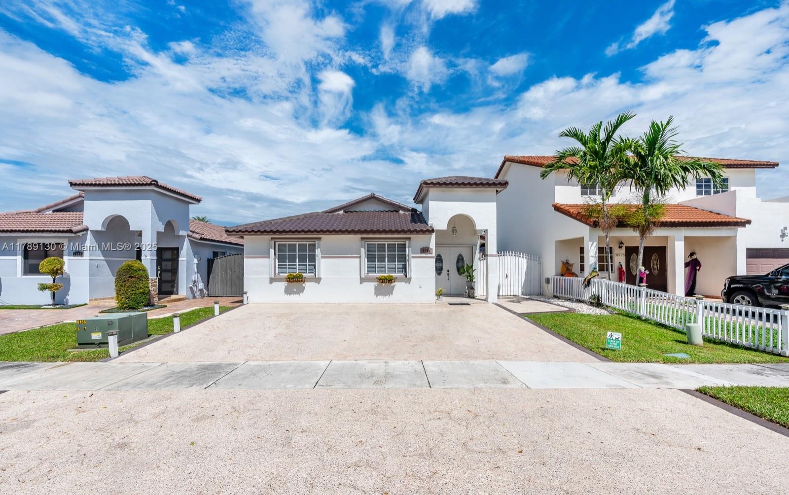 8981 NW 112th St