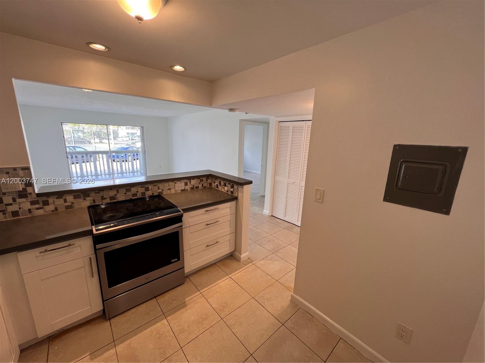 OLA CONDO - Residential Lease