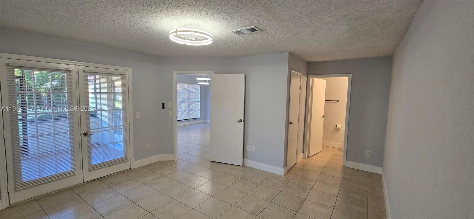 WOODSTREAM - Residential Lease