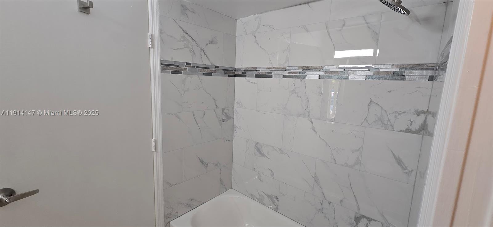 WOODSTREAM - Residential Lease