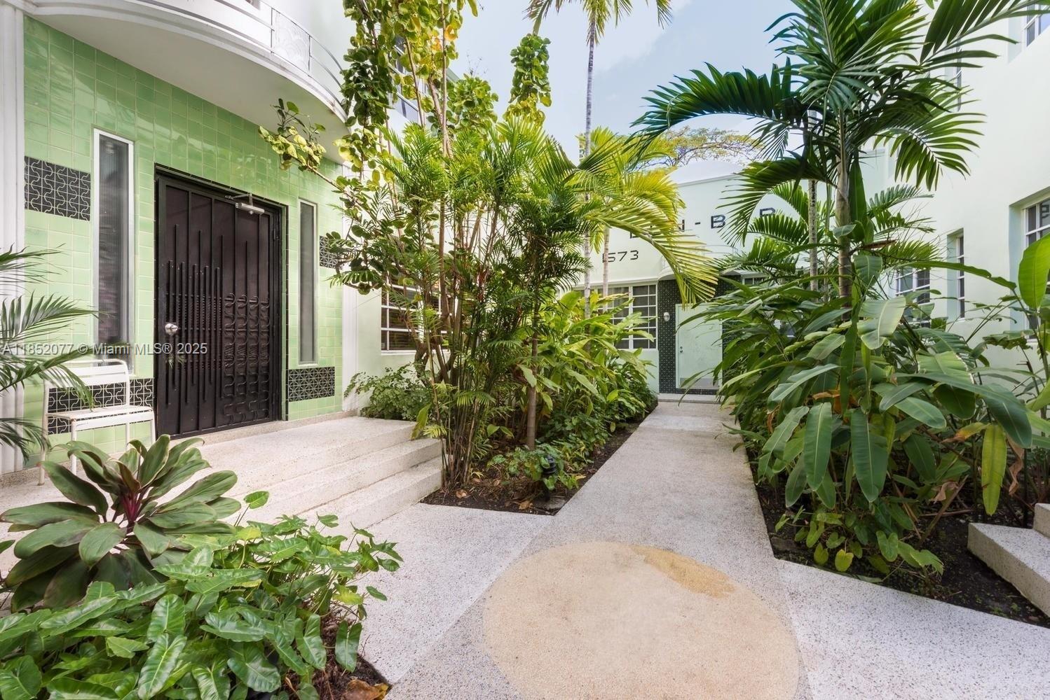 1573 Pennsylvania Ave 5N