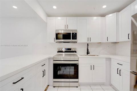 6095 W 19th Ave 220 Hialeah FL 33012