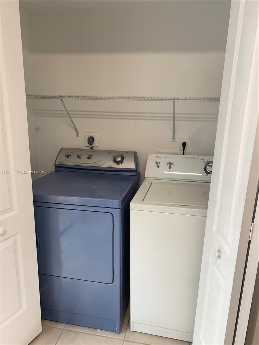 THE VILLAS AT SNAPPER VIL - Residential Lease