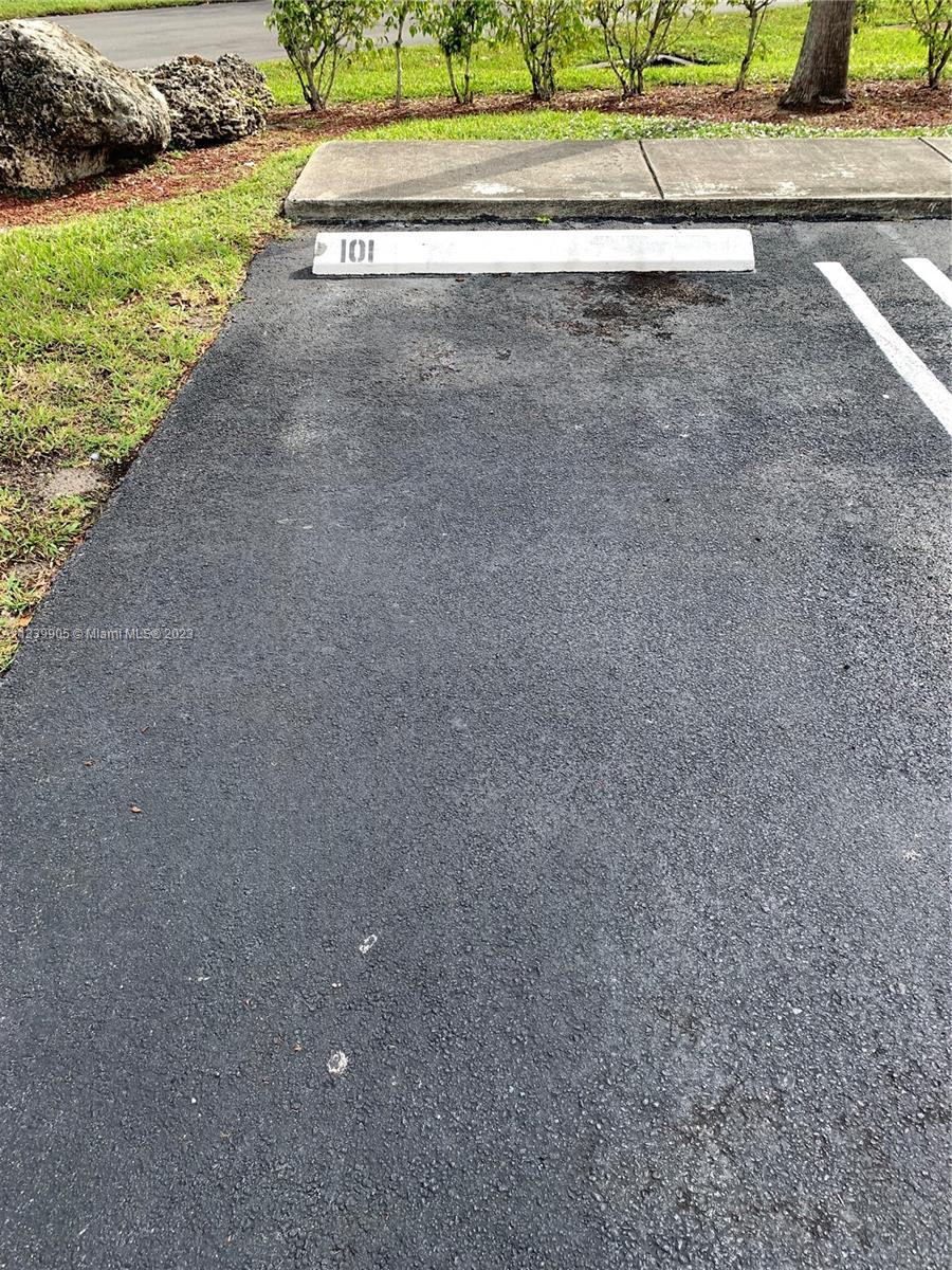 THE VILLAS AT SNAPPER VIL - Residential Lease