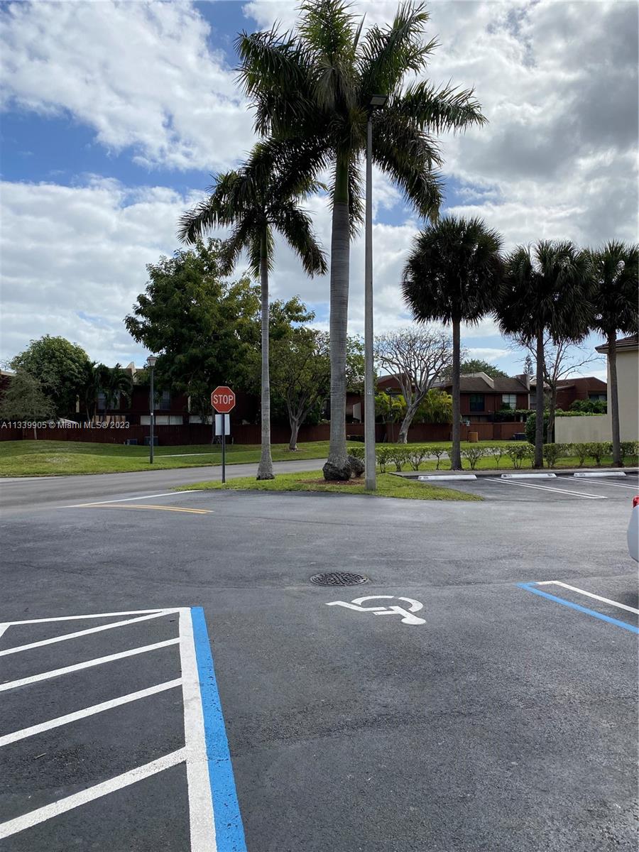 THE VILLAS AT SNAPPER VIL - Residential Lease