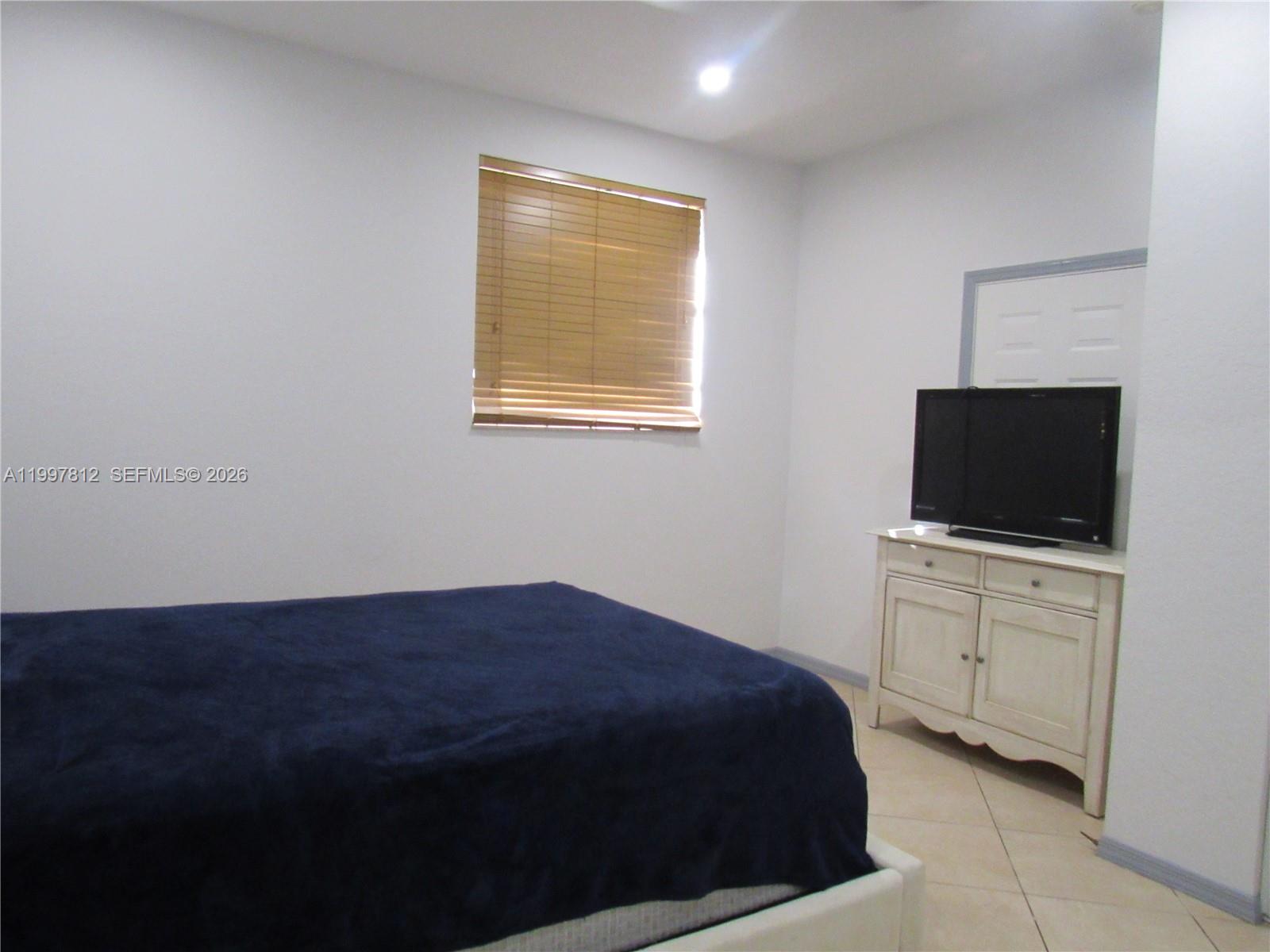 FLA FRUIT LANDS CO SUB NO - Residential Lease