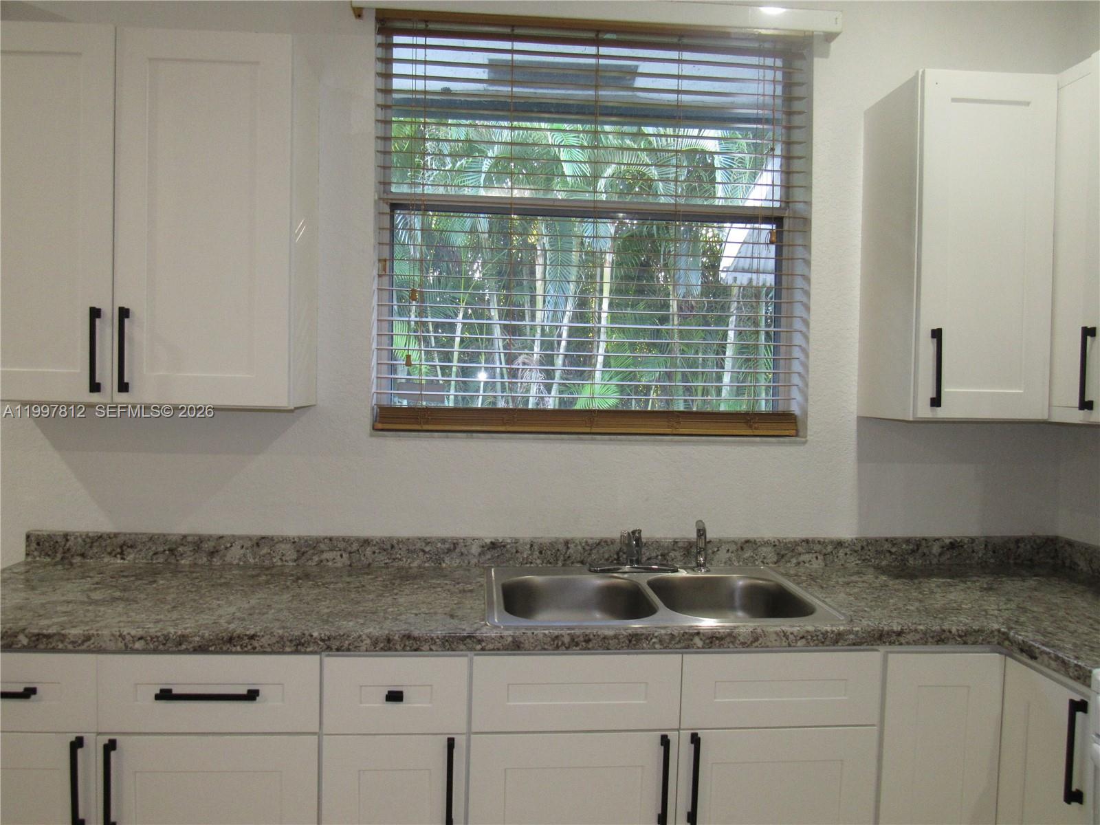 FLA FRUIT LANDS CO SUB NO - Residential Lease