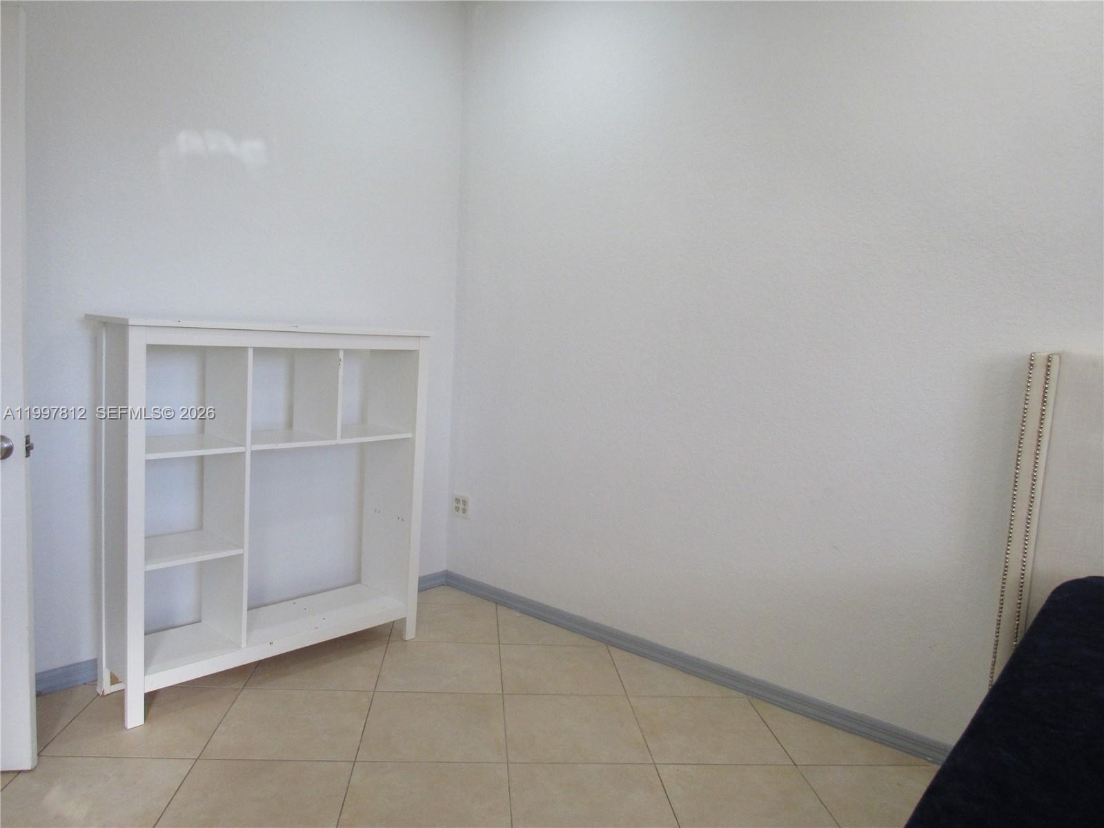 FLA FRUIT LANDS CO SUB NO - Residential Lease