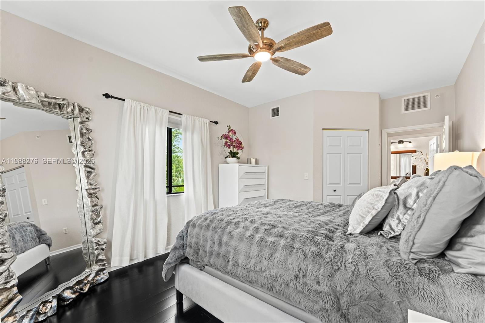 SAN MATERA THE GARDENS CO - Residential Lease