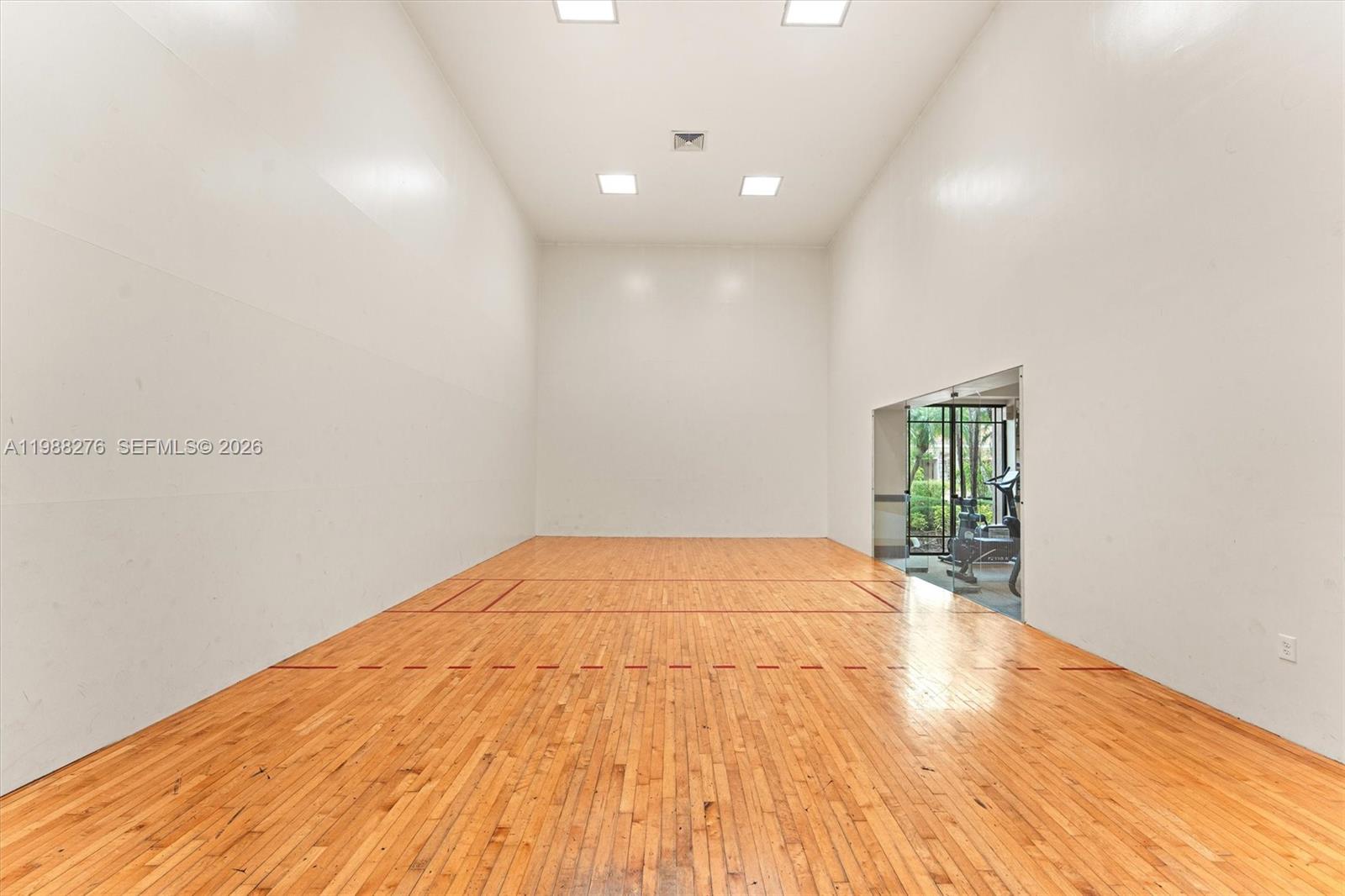 SAN MATERA THE GARDENS CO - Residential Lease