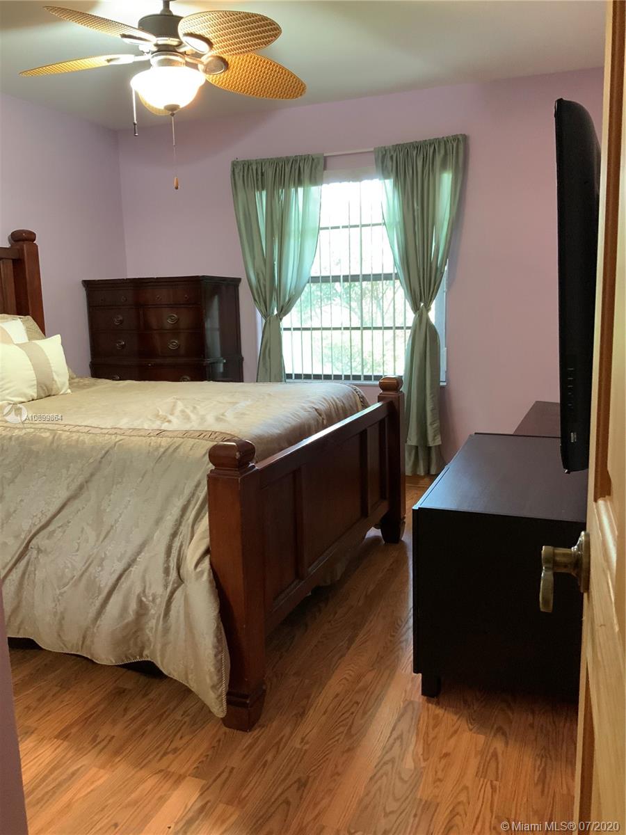 MEADOWS 300 1 - Residential