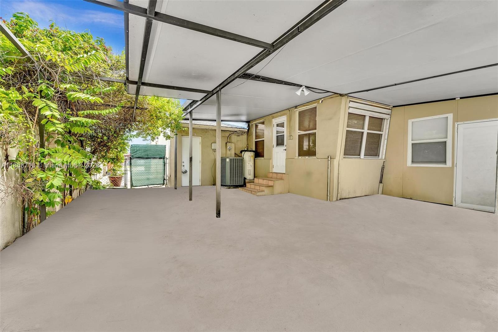 PALM SPRINGS AMD - Residential