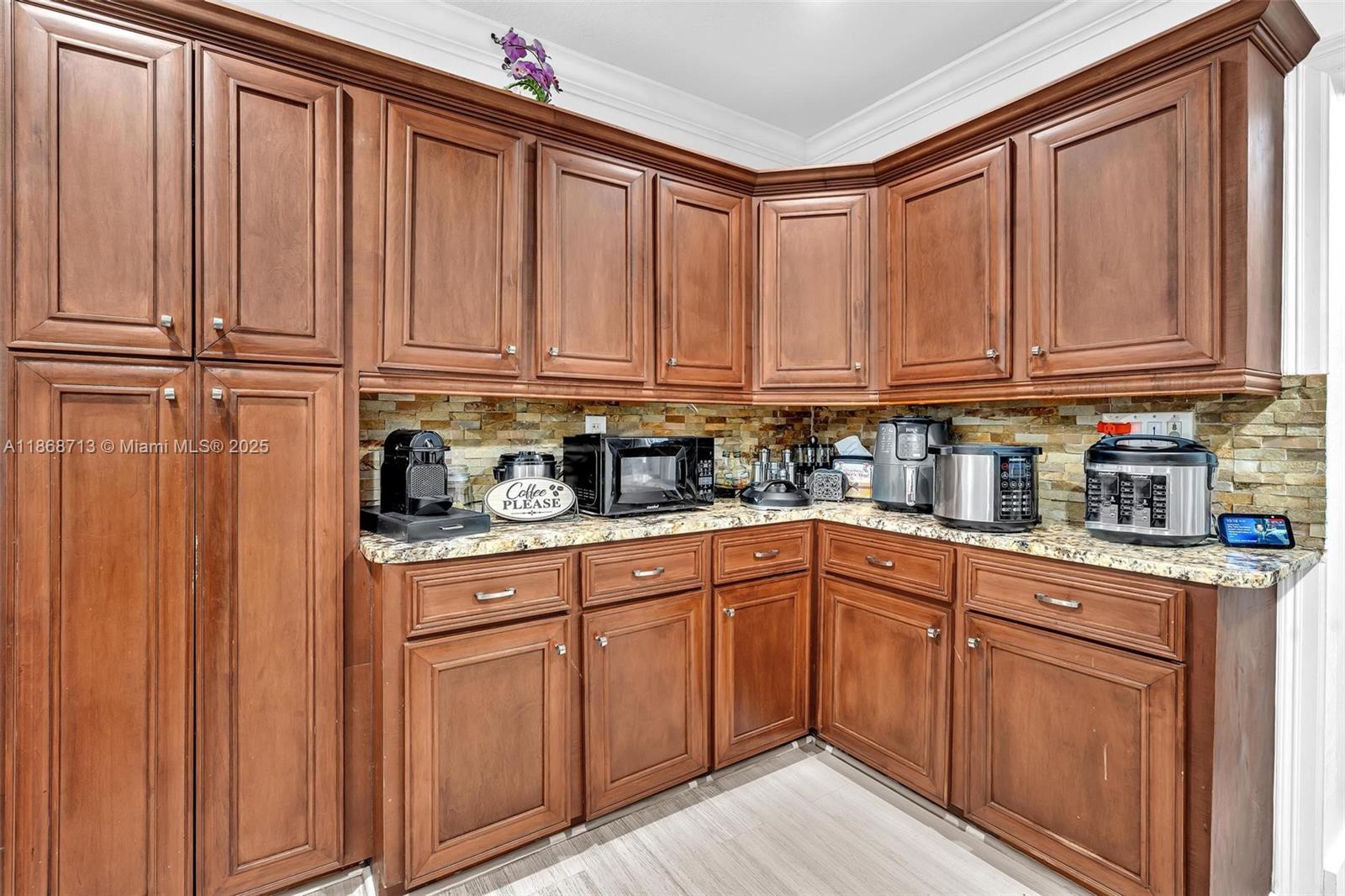 PALM SPRINGS AMD - Residential