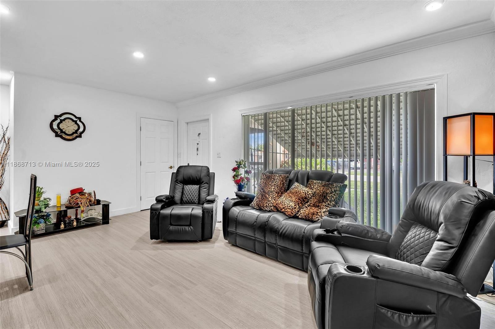 PALM SPRINGS AMD - Residential