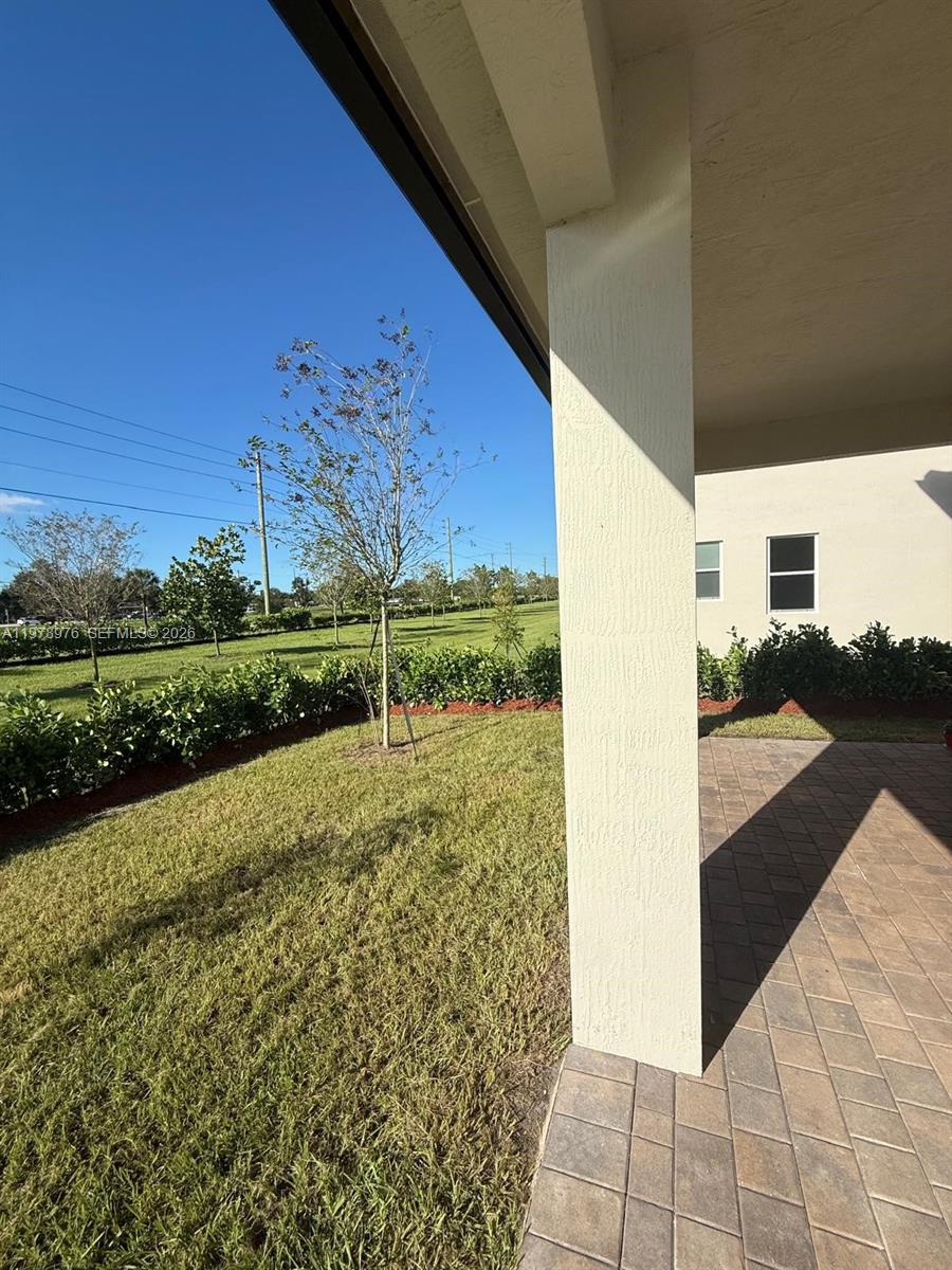 RESERVE AT DAVIE - Residential Lease