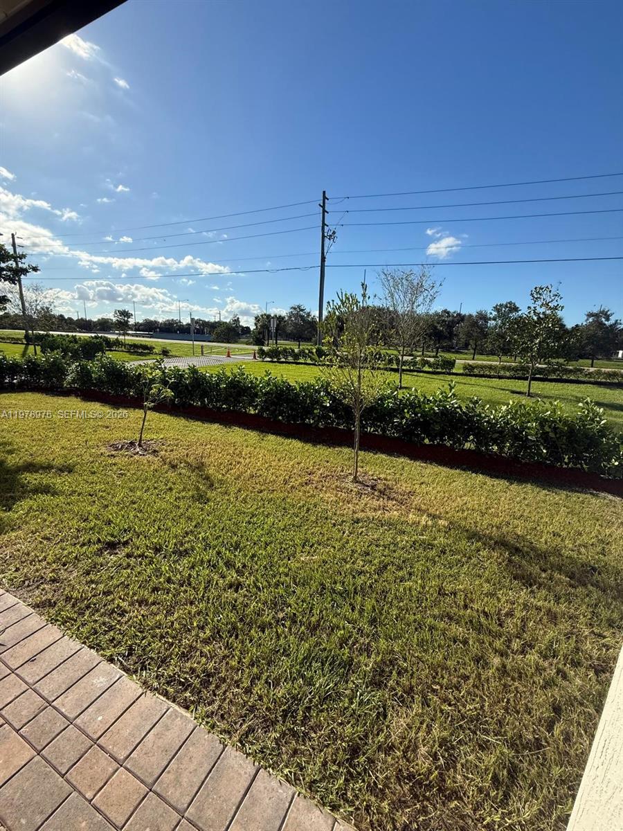 RESERVE AT DAVIE - Residential Lease