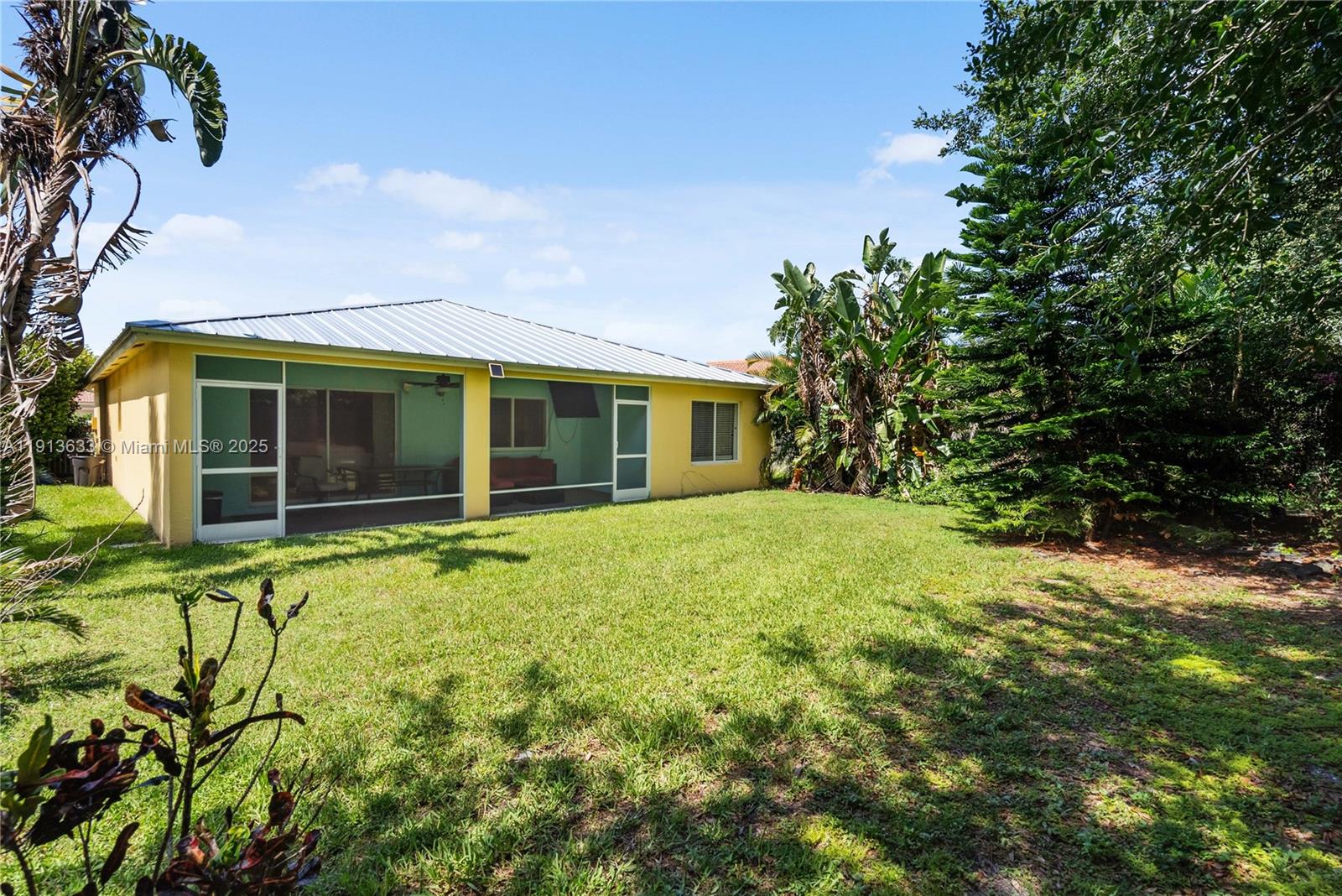 FOURTH  REPLAT OF PORTOFI - Residential