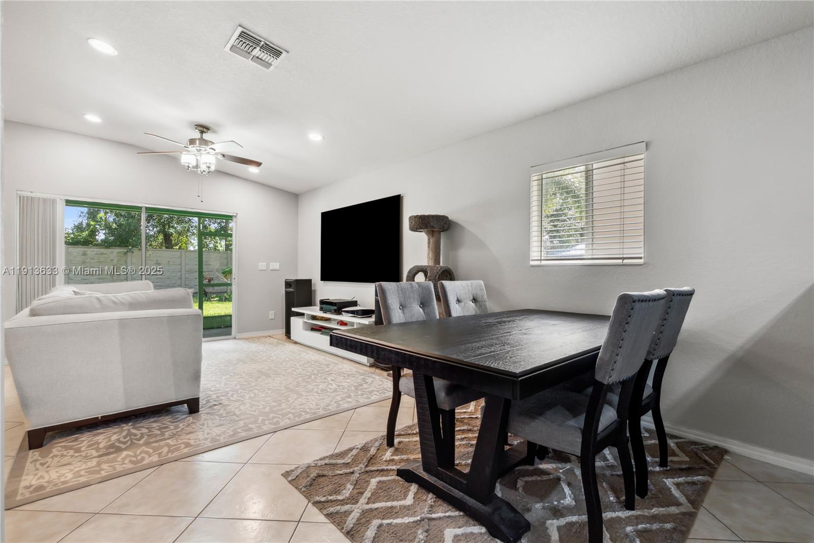 FOURTH  REPLAT OF PORTOFI - Residential