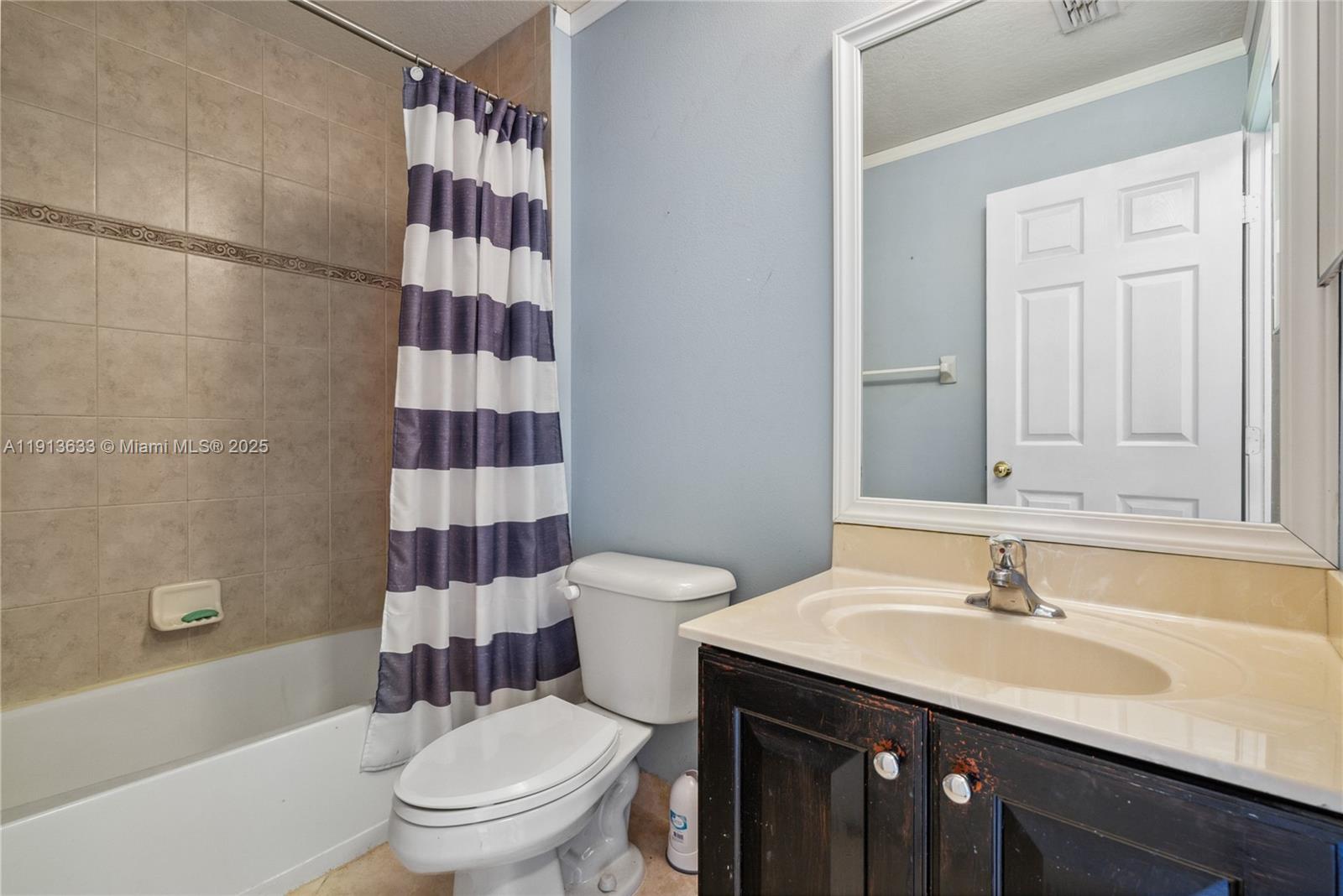 FOURTH  REPLAT OF PORTOFI - Residential