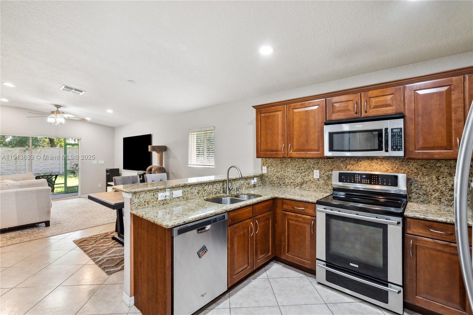 FOURTH  REPLAT OF PORTOFI - Residential