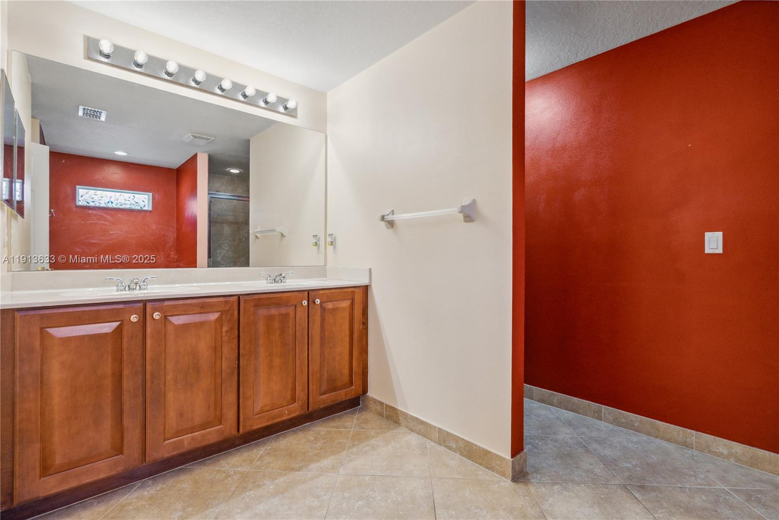 FOURTH  REPLAT OF PORTOFI - Residential