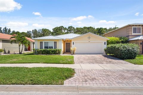 1924 SW Jamesport Dr Port St Lucie FL 34953