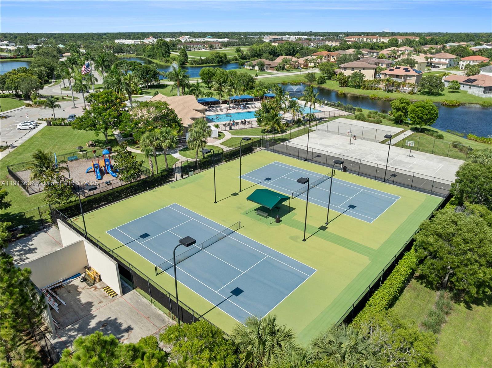 FOURTH  REPLAT OF PORTOFI - Residential