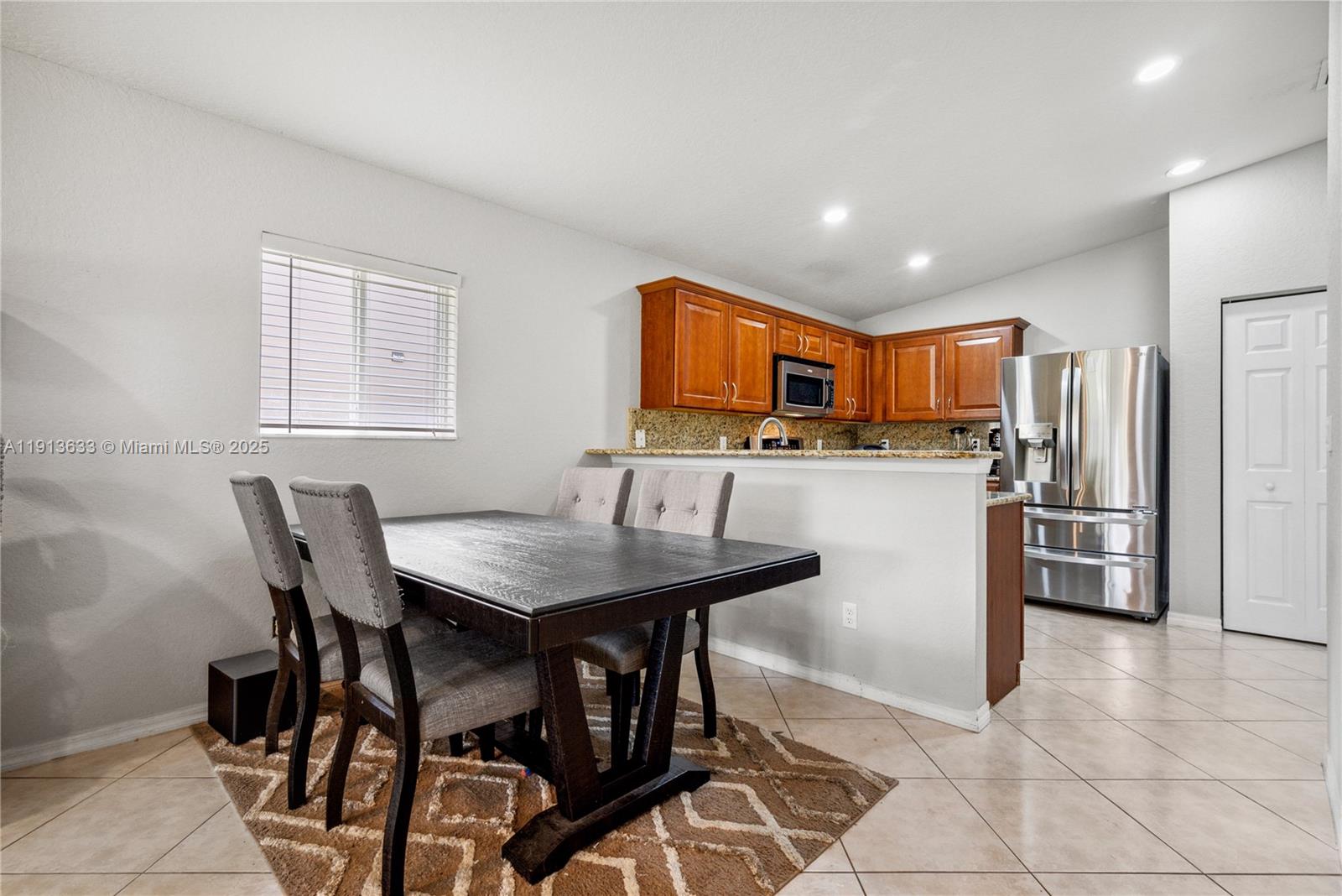 FOURTH  REPLAT OF PORTOFI - Residential