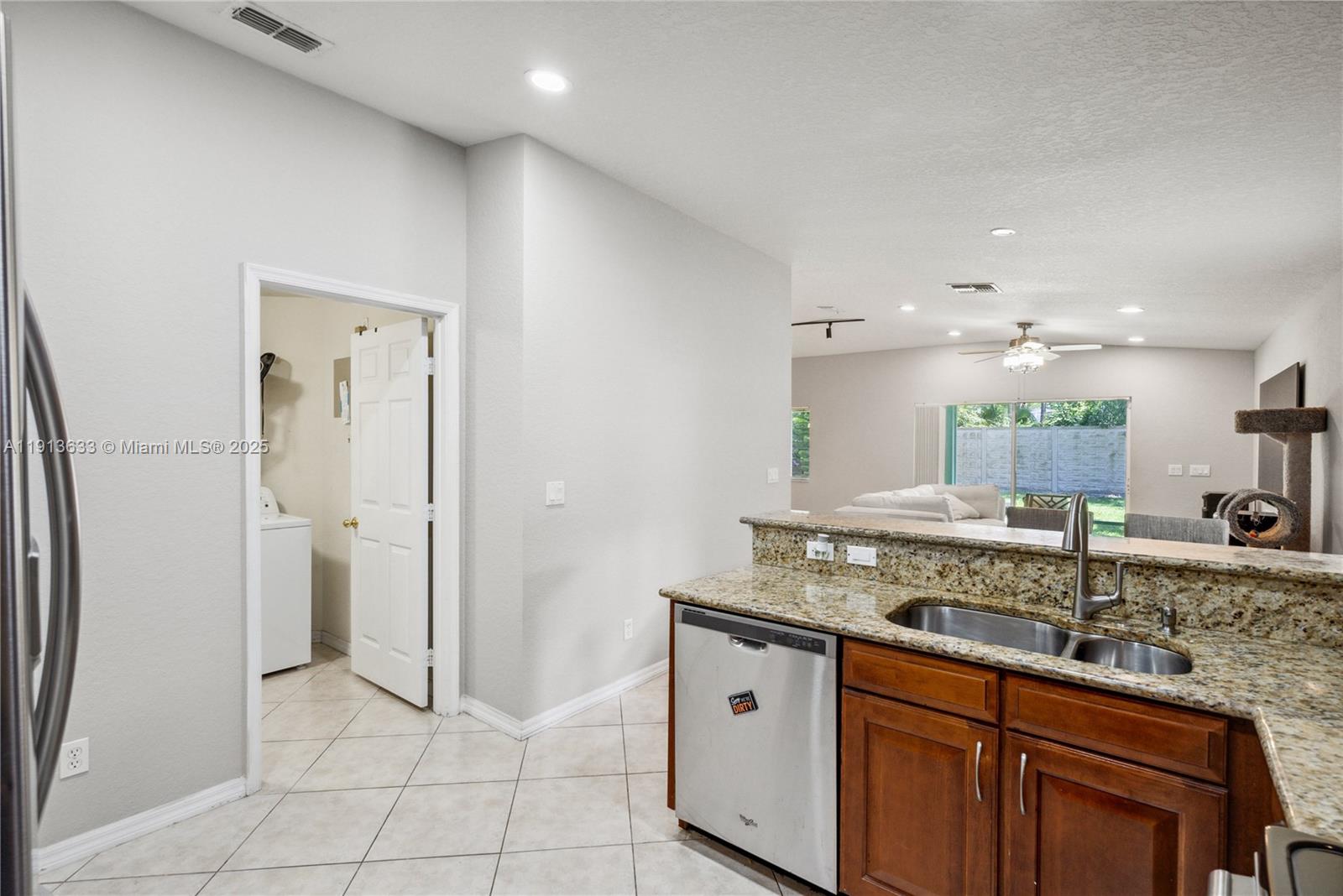 FOURTH  REPLAT OF PORTOFI - Residential