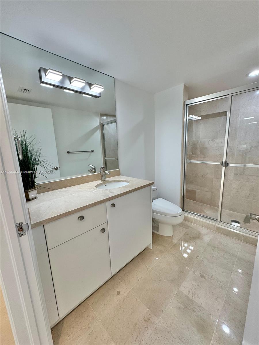 OCEANIA V CONDO - Residential Lease