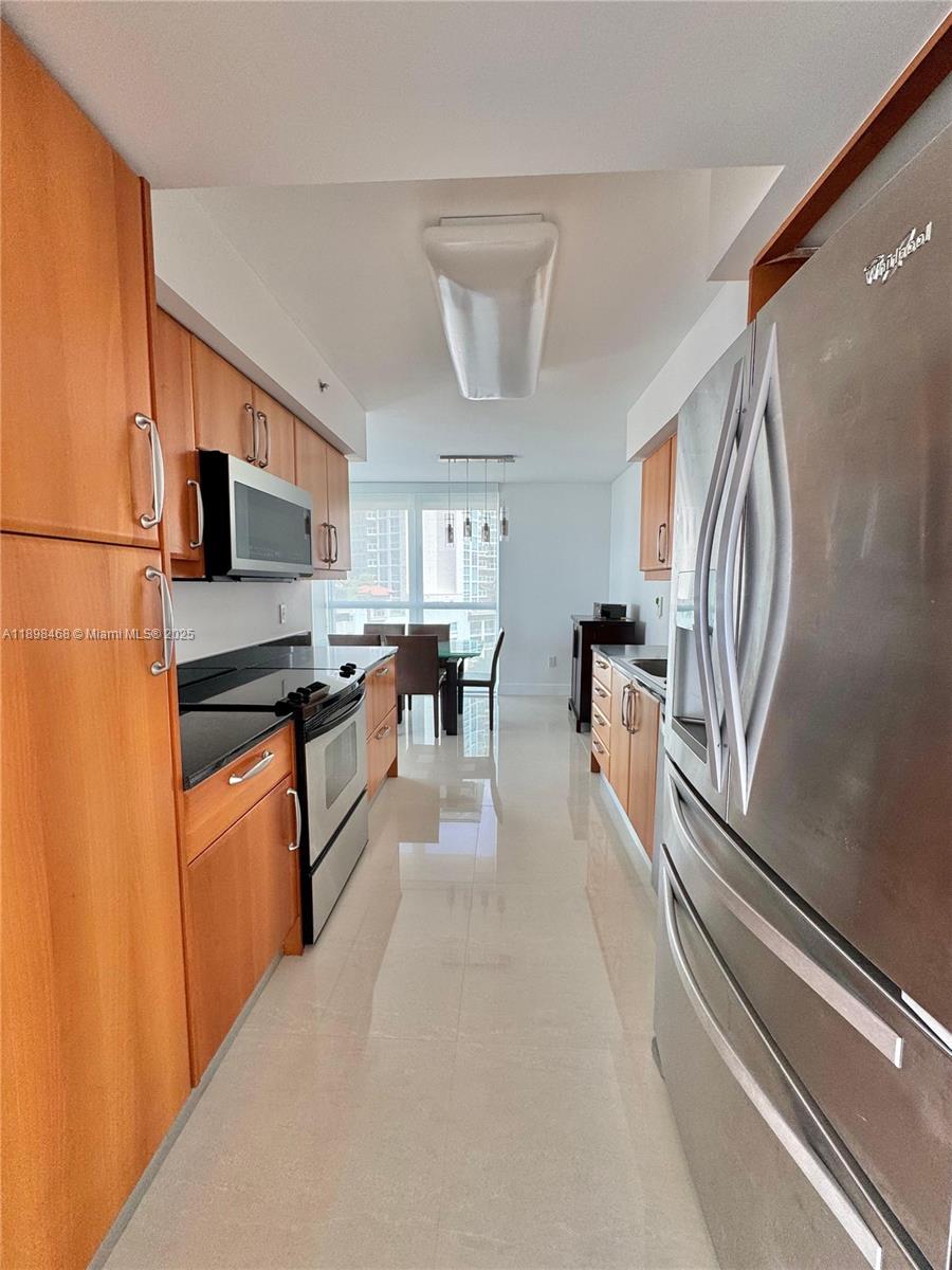 OCEANIA V CONDO - Residential Lease