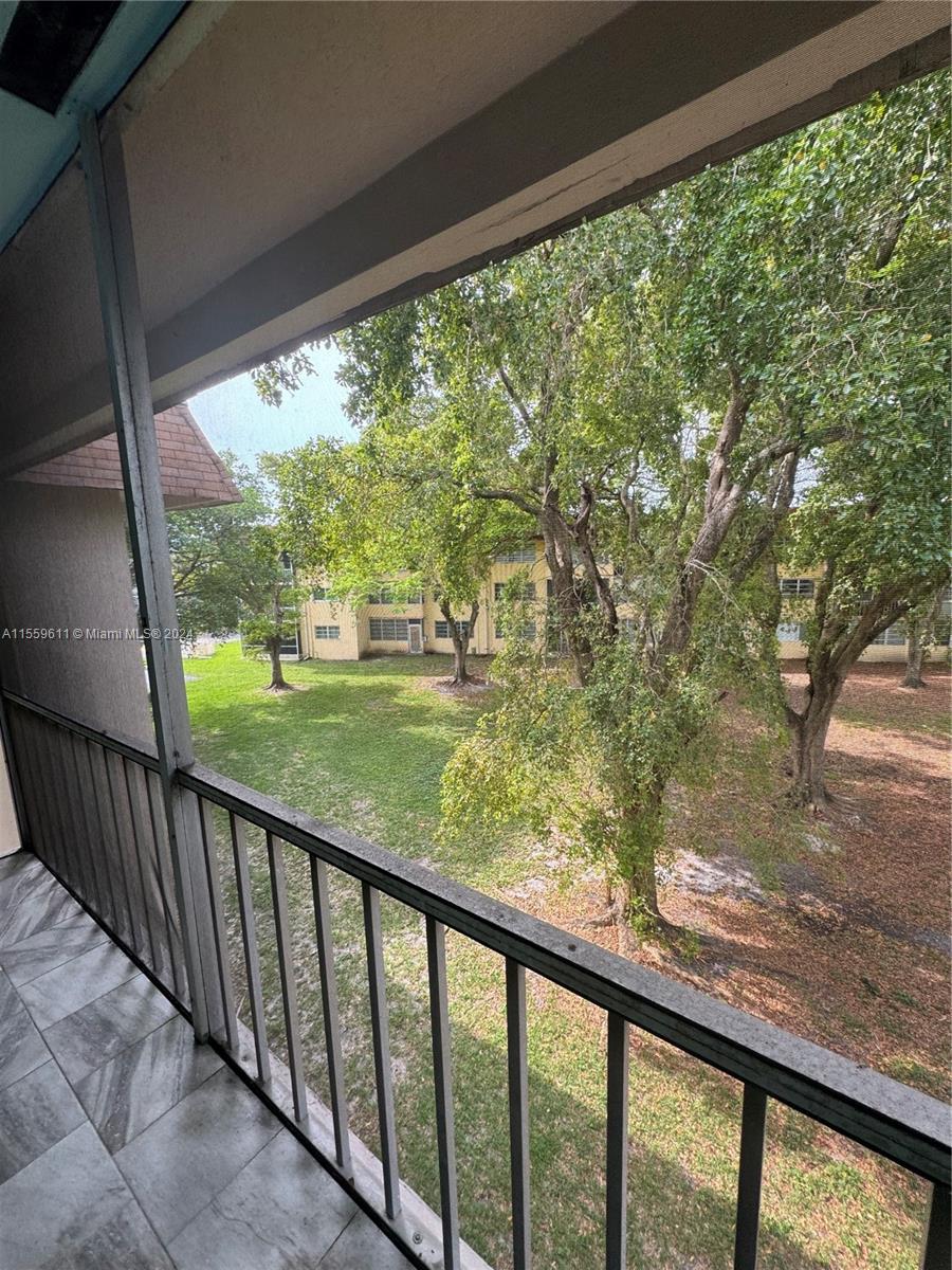 FIRST HORIZONS CONDO - Residential Lease