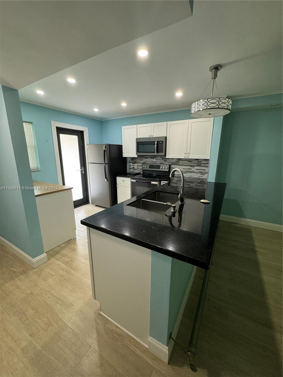 FIRST HORIZONS CONDO - Residential Lease