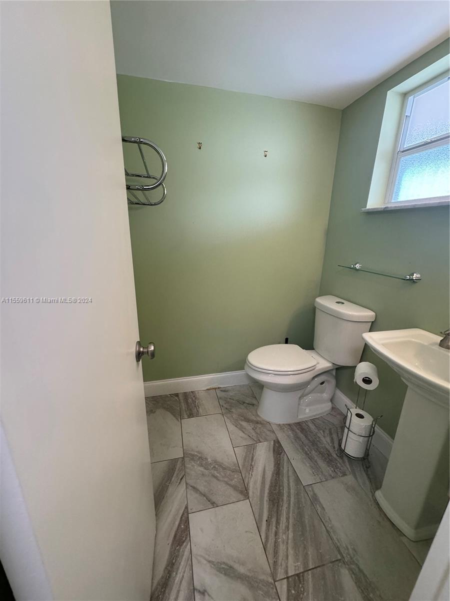 FIRST HORIZONS CONDO - Residential Lease