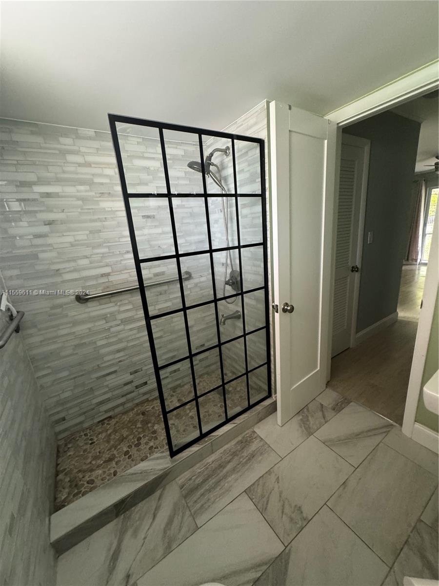 FIRST HORIZONS CONDO - Residential Lease