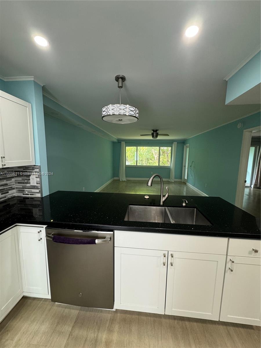 FIRST HORIZONS CONDO - Residential Lease