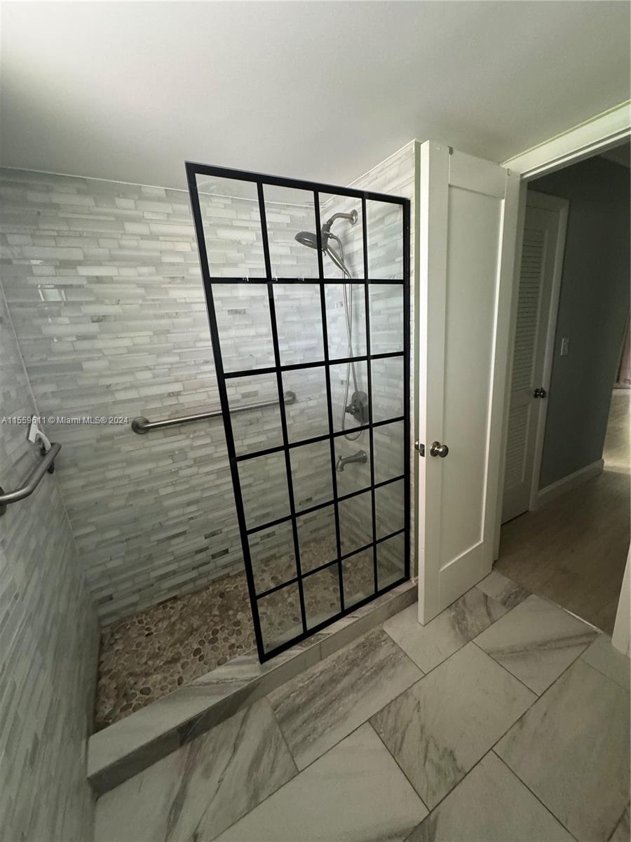FIRST HORIZONS CONDO - Residential Lease