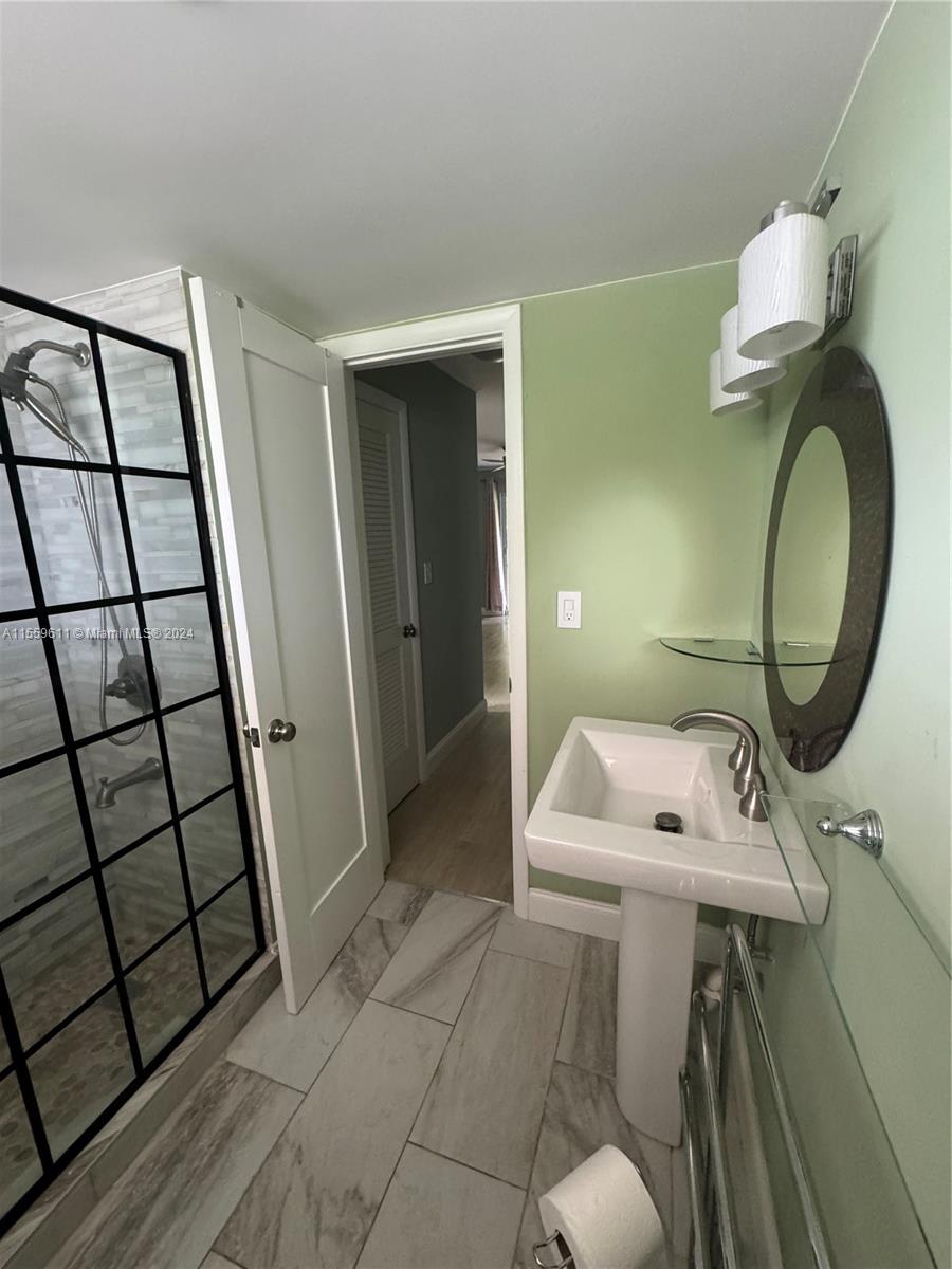 FIRST HORIZONS CONDO - Residential Lease